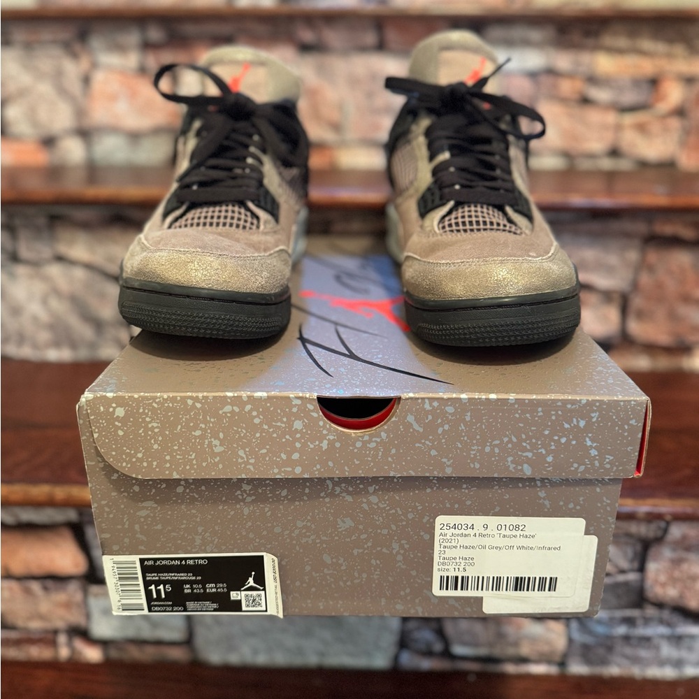 Jordan 4s Taupe Haze Men size 11.5  - Tan and Black